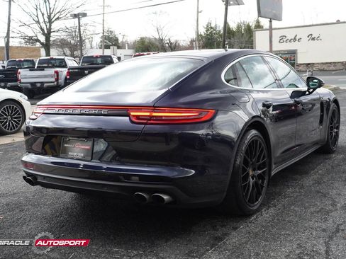 Used 2017 Porsche Panamera 4S image 7