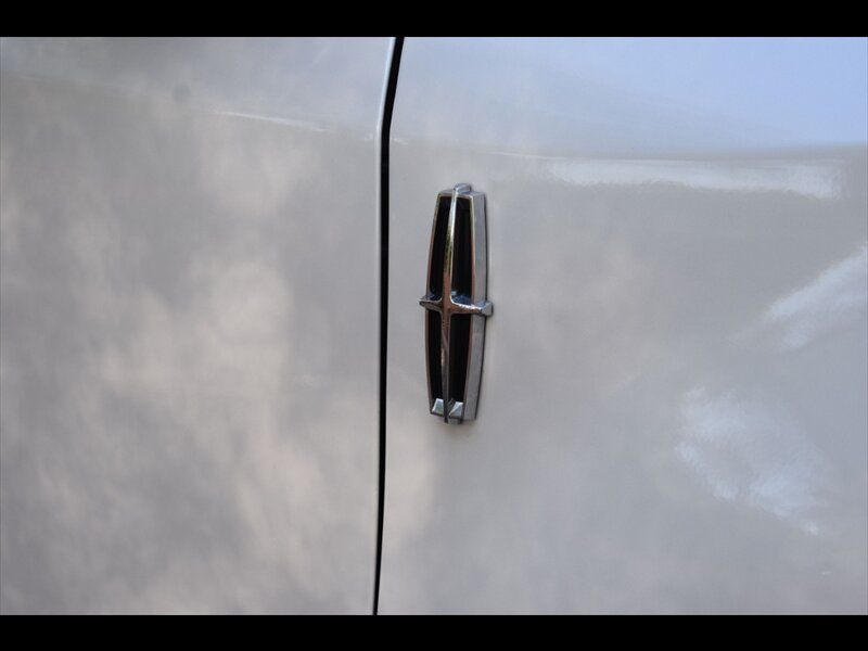 Used 2013 Lincoln MKX AWD image 53