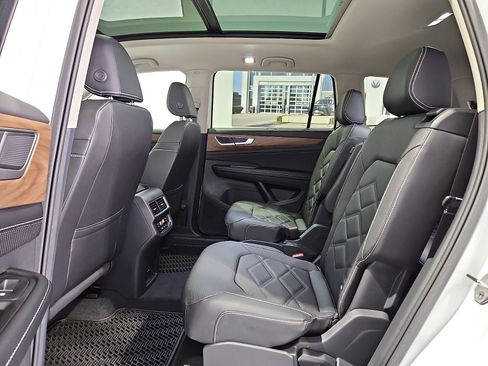 New 2026 Volkswagen Atlas SE FWD image 11