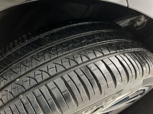 Used 2024 Volvo S60 B5 Ultimate w/ Climate Package image 35