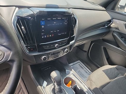 Used 2023 Chevrolet Traverse LT FWD image 10