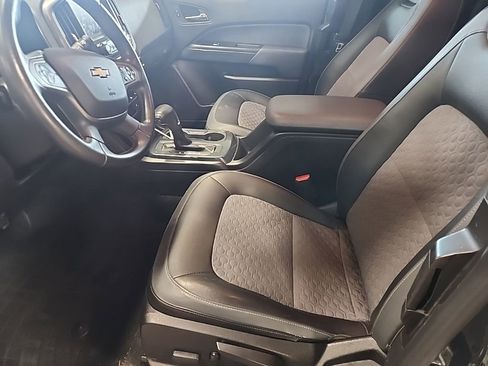 Used 2016 Chevrolet Colorado Z71 image 12