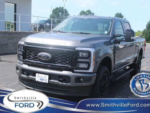 New 2026 Ford F350 Lariat w/ Black Appearance Package AWD/4WD image 1
