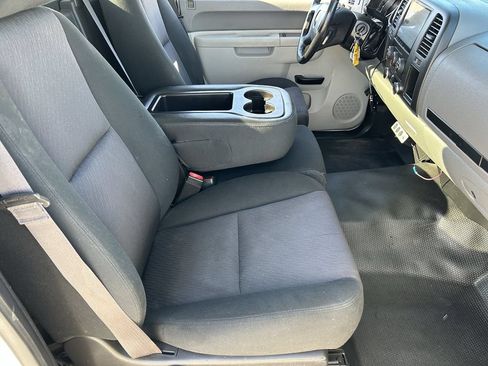 Used 2013 Chevrolet Silverado 2500 W/T RWD image 11