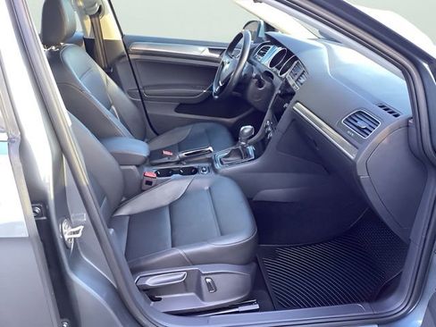 Used 2019 Volkswagen Golf Alltrack SE image 25