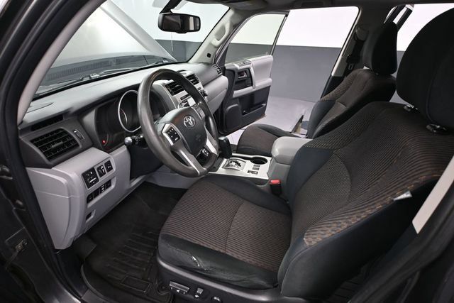 Used 2013 Toyota 4Runner SR5 w/ Convenience Pkg AWD/4WD image 16