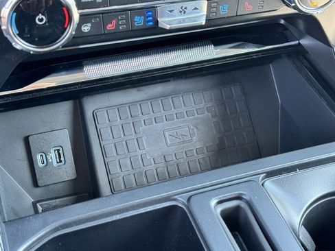 Used 2022 Ford F150 Lariat w/ Equipment Group 502A High image 19