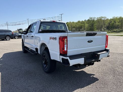 New 2026 Ford F250 XL image 3