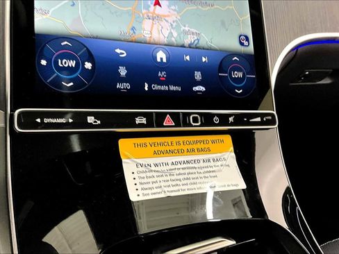 Used 2025 Mercedes-Benz GLC 300 image 19