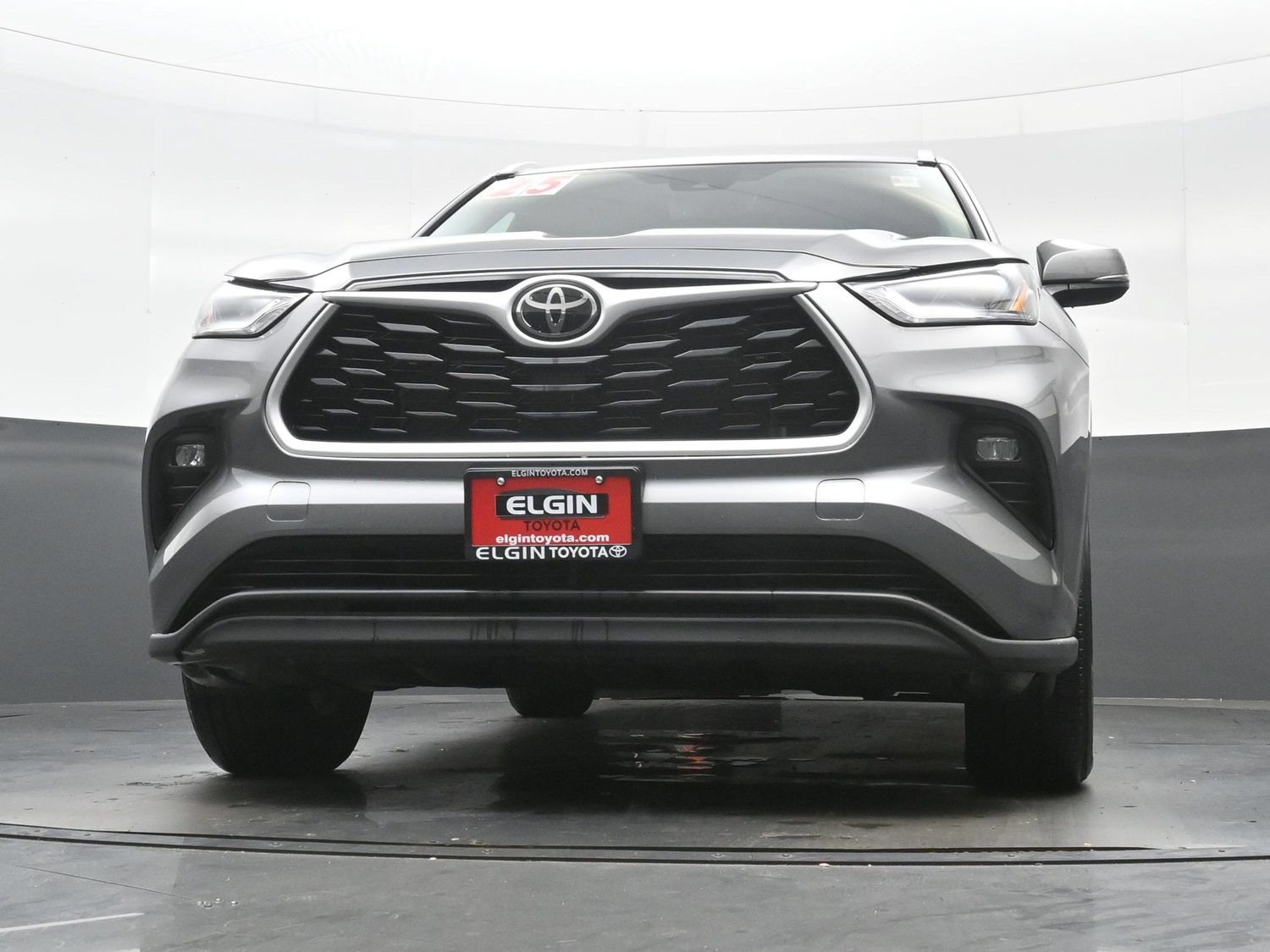 Used 2025 Toyota Highlander XLE AWD/4WD image 29