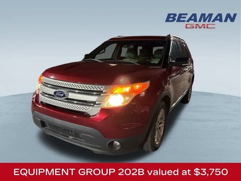 Used 2015 Ford Explorer XLT w/ Equipment Group 202B image 1