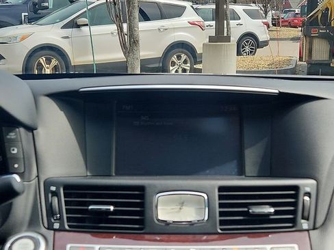 Used 2015 INFINITI Q70 3.7 image 16