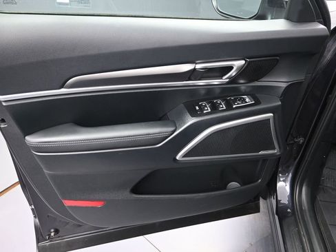 New 2025 Kia Telluride LX FWD image 10