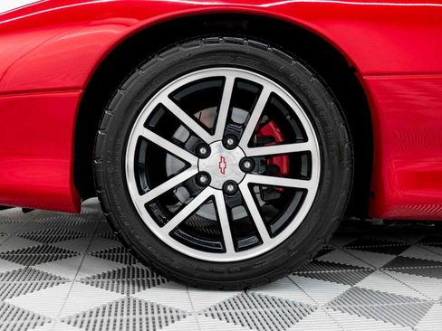 Used 2002 Chevrolet Camaro Z28 w/ SS Performance/Appearance Pkg RWD image 34