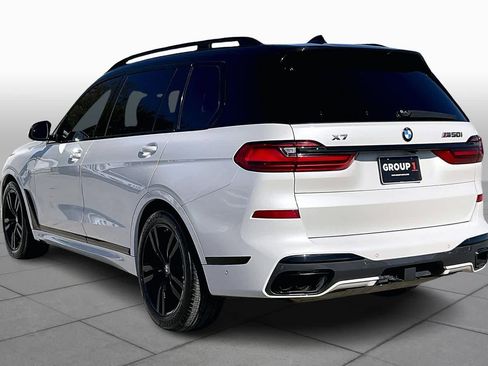 Used 2022 BMW X7 M50i image 11