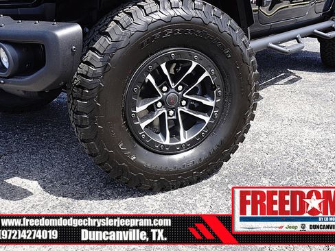 Certified 2026 Jeep Wrangler Unlimited Rubicon AWD/4WD image 9