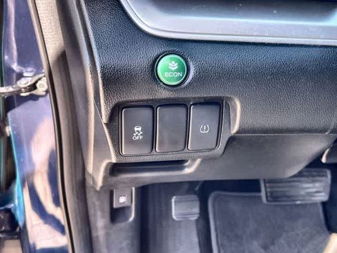 Used 2016 Honda CR-V SE image 28