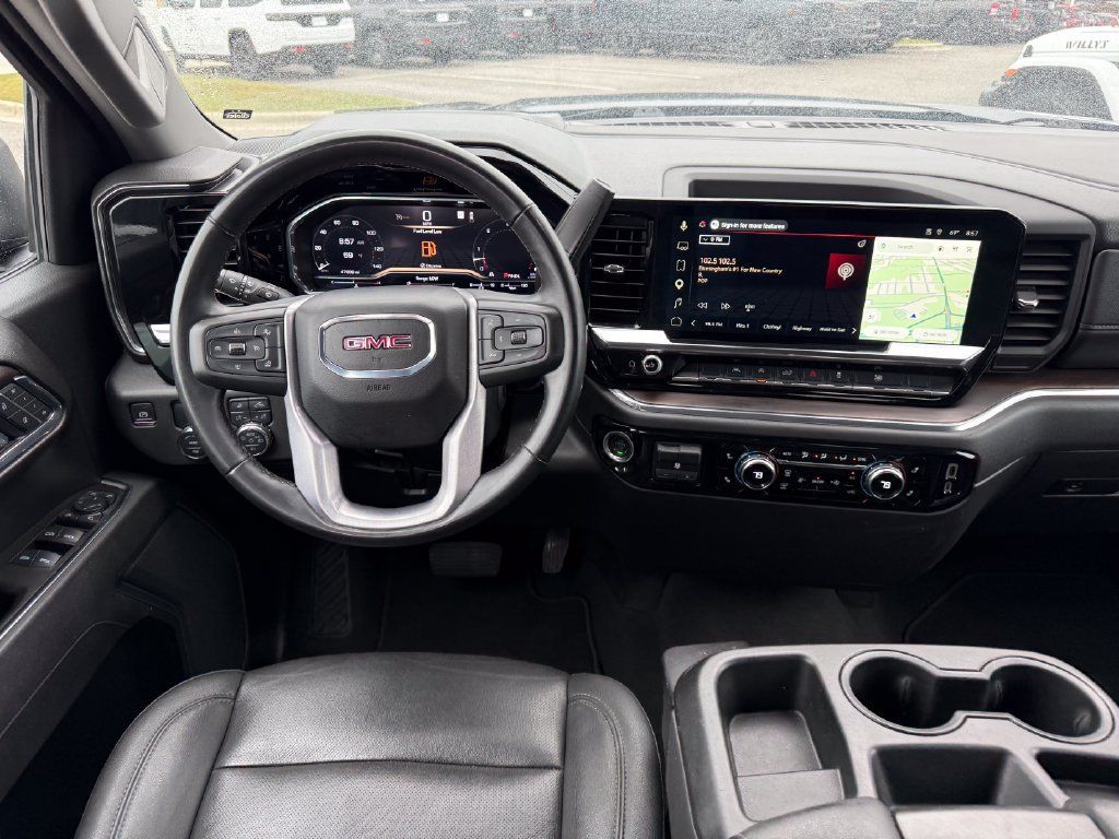 Used 2025 GMC Sierra 1500 SLT RWD image 8