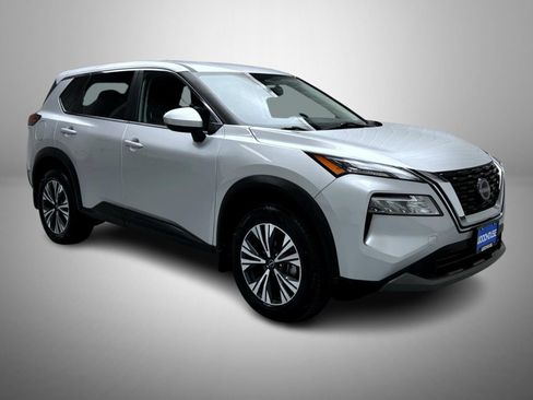 Used 2023 Nissan Rogue SV AWD/4WD image 3