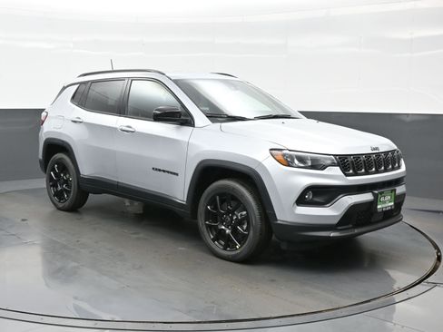 New 2026 Jeep Compass Latitude AWD/4WD image 8