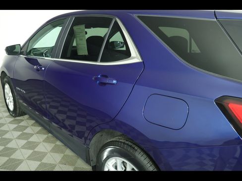 Used 2023 Chevrolet Equinox LT image 15