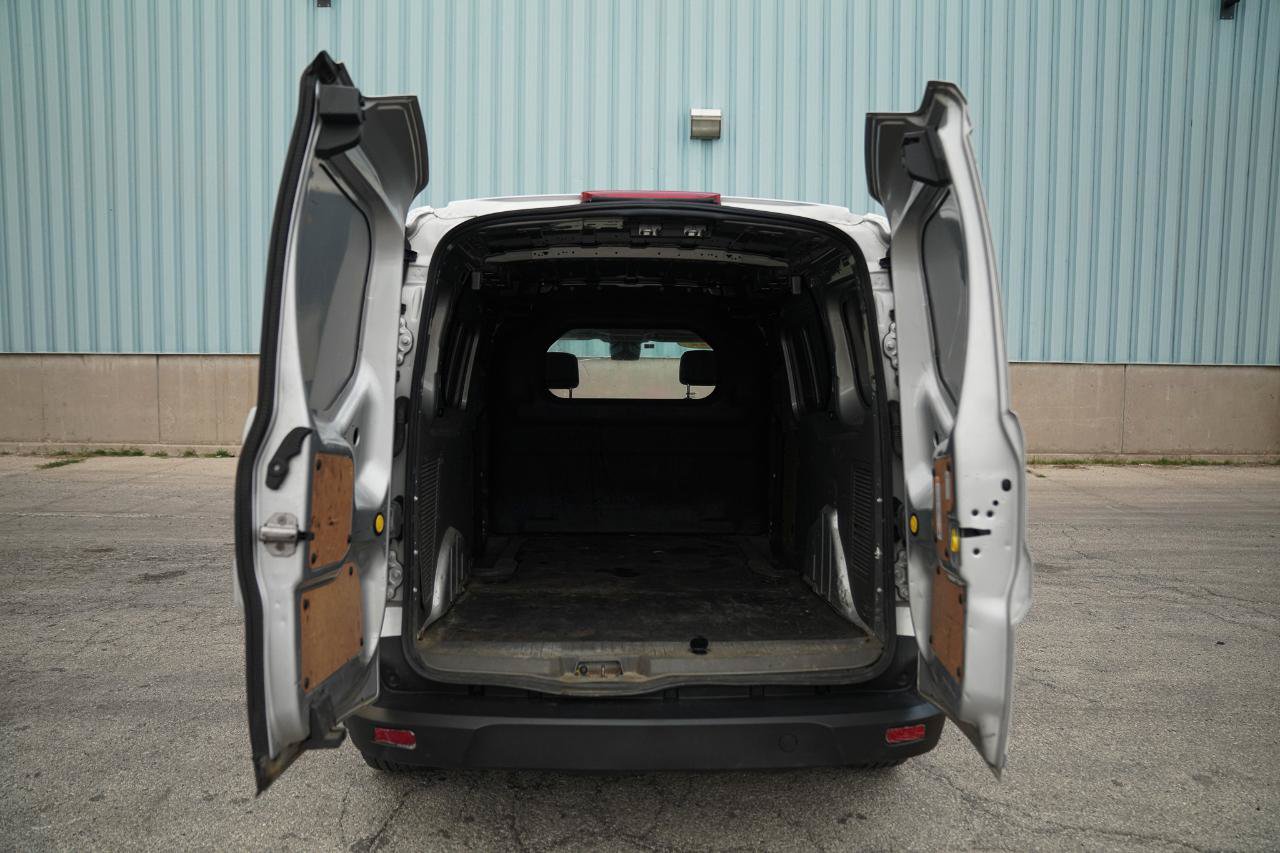 Used 2022 Ford Transit Connect XLT FWD image 18