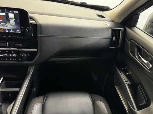 Used 2022 Nissan Pathfinder SL w/ Cargo Package image 16