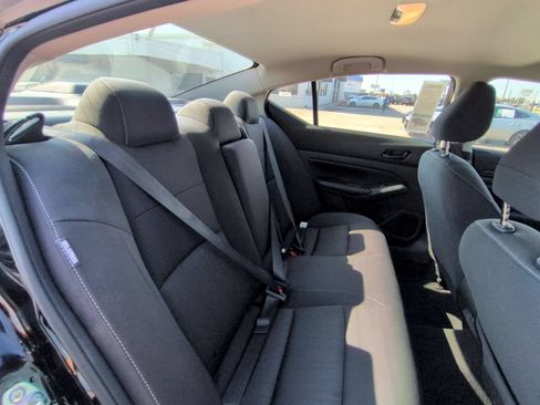 Used 2025 Nissan Altima 2.5 SV FWD image 28
