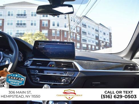 Used 2023 BMW 530e xDrive w/ Premium Package image 33