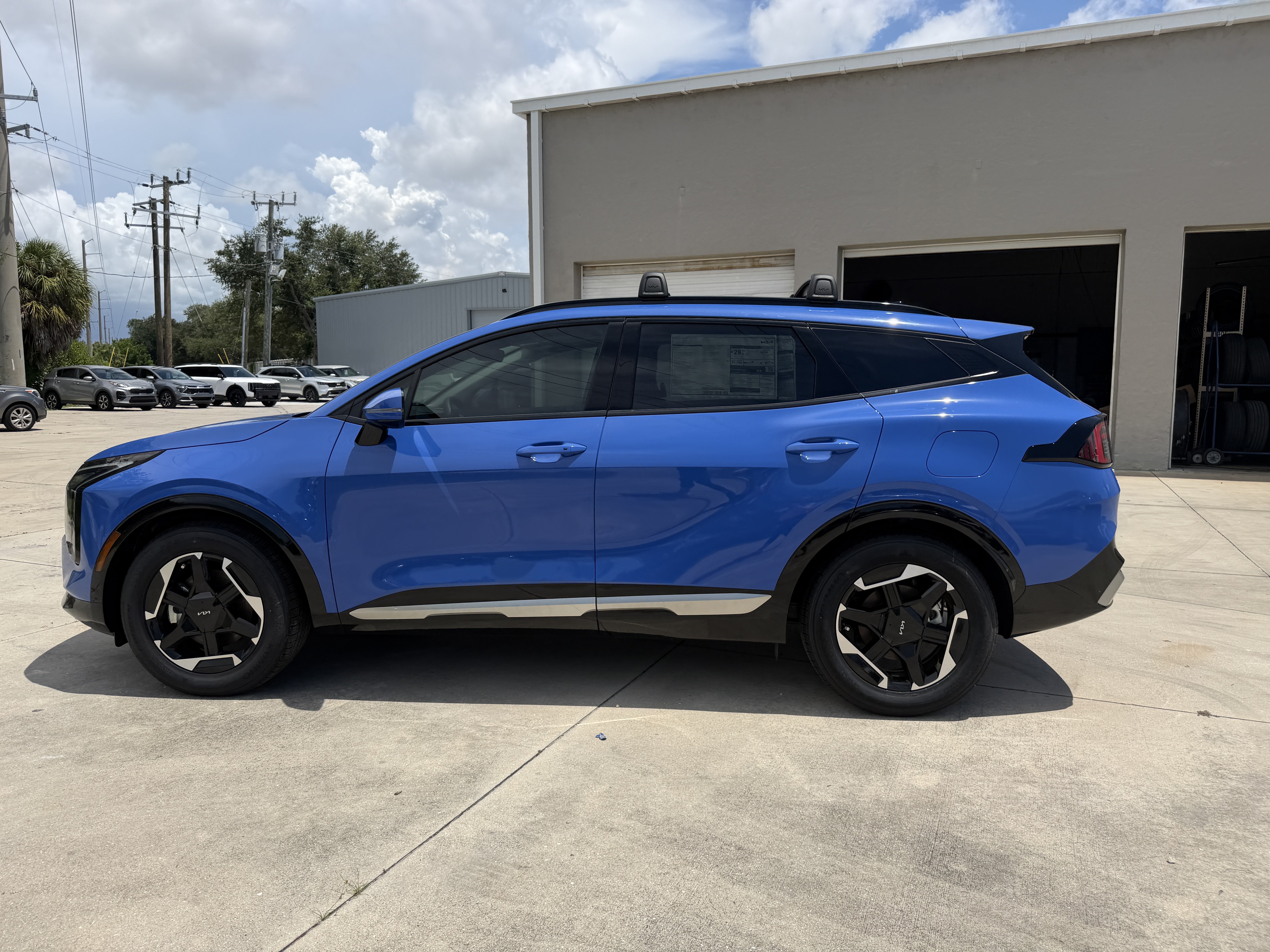 New 2026 Kia Sportage SX FWD image 6