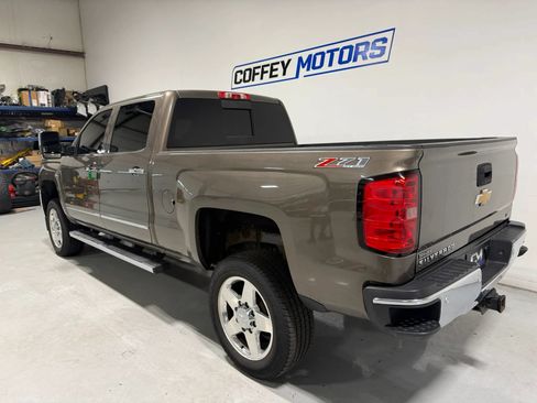 Used 2015 Chevrolet Silverado 2500 LTZ w/ Duramax Plus Package AWD/4WD image 4