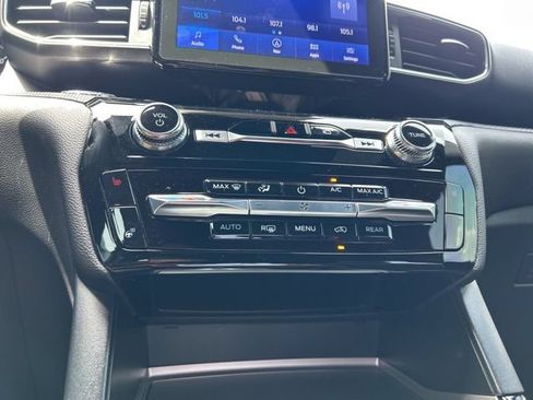 Used 2023 Ford Explorer ST-Line w/ Class IV Trailer Tow Package AWD/4WD image 25