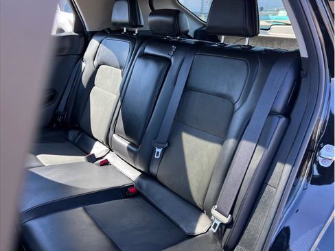 Used 2023 Nissan Ariya FWD image 9