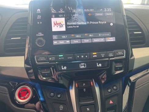 Used 2018 Honda Odyssey Elite image 19