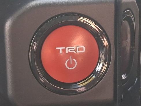 Used 2025 Toyota Tacoma TRD Pro w/ Tow Tech Package AWD/4WD image 26