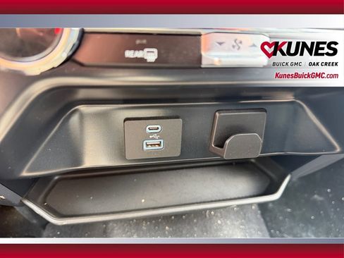 Used 2024 Ford F150 XLT AWD/4WD image 32