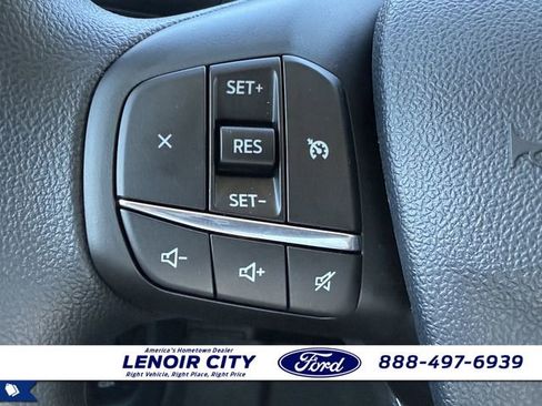 New 2025 Ford Maverick XL image 27