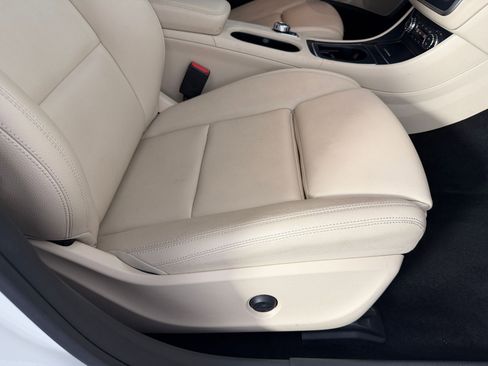 Used 2018 Mercedes-Benz CLA 250 image 31