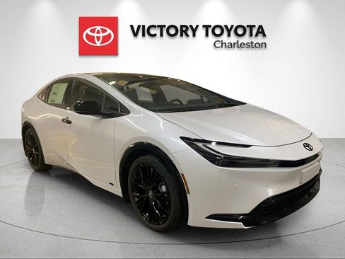 New 2026 Toyota Prius AWD image 5