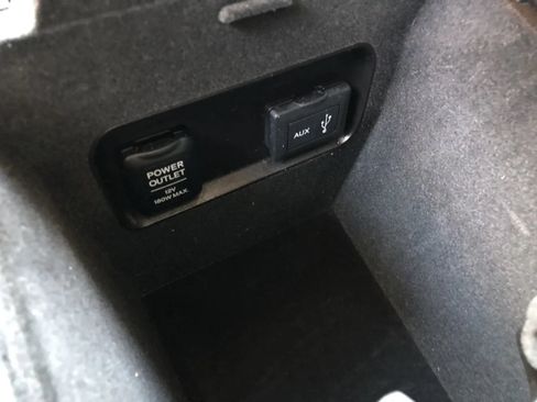 Used 2014 Acura RLX w/ Technology Package FWD image 27