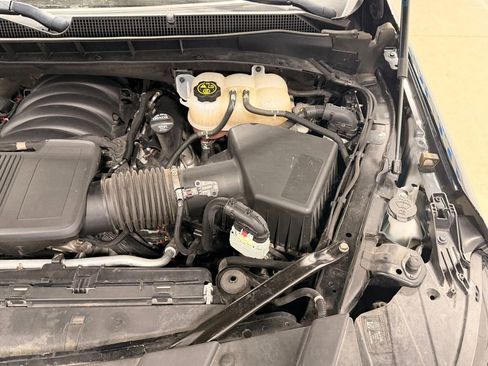 Used 2023 Chevrolet Suburban LS w/ Driver Alert Package image 33