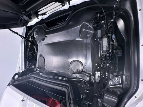 Used 2023 Chevrolet Corvette Stingray Convertible w/ Z51 Performance Package image 11