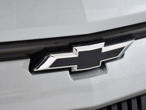 Used 2024 Chevrolet Equinox EV RS image 21