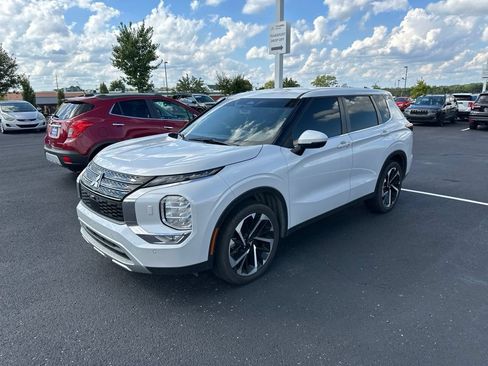 Used 2024 Mitsubishi Outlander SE AWD/4WD image 4