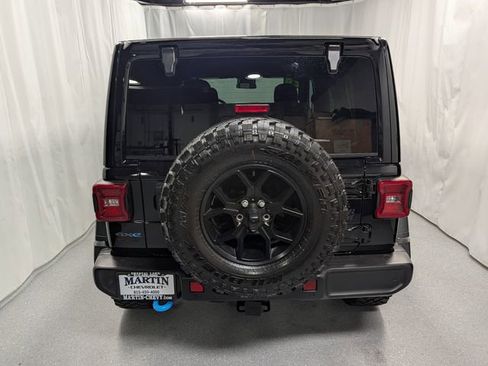 Used 2024 Jeep Wrangler Unlimited AWD/4WD image 5