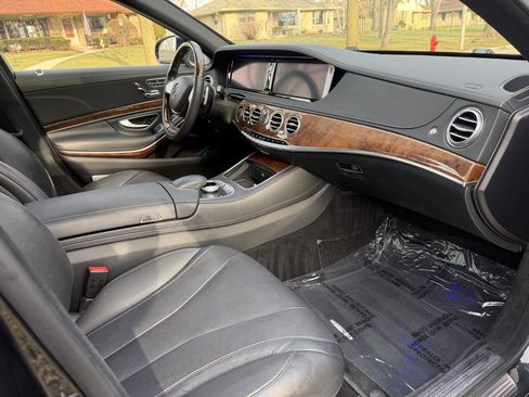 Used 2014 Mercedes-Benz S 550 Sedan image 16