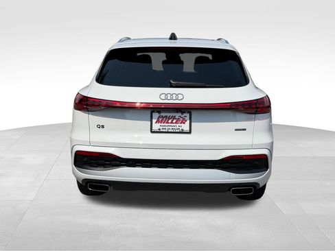 Used 2025 Audi Q5 Premium w/ Convenience Package AWD/4WD image 7