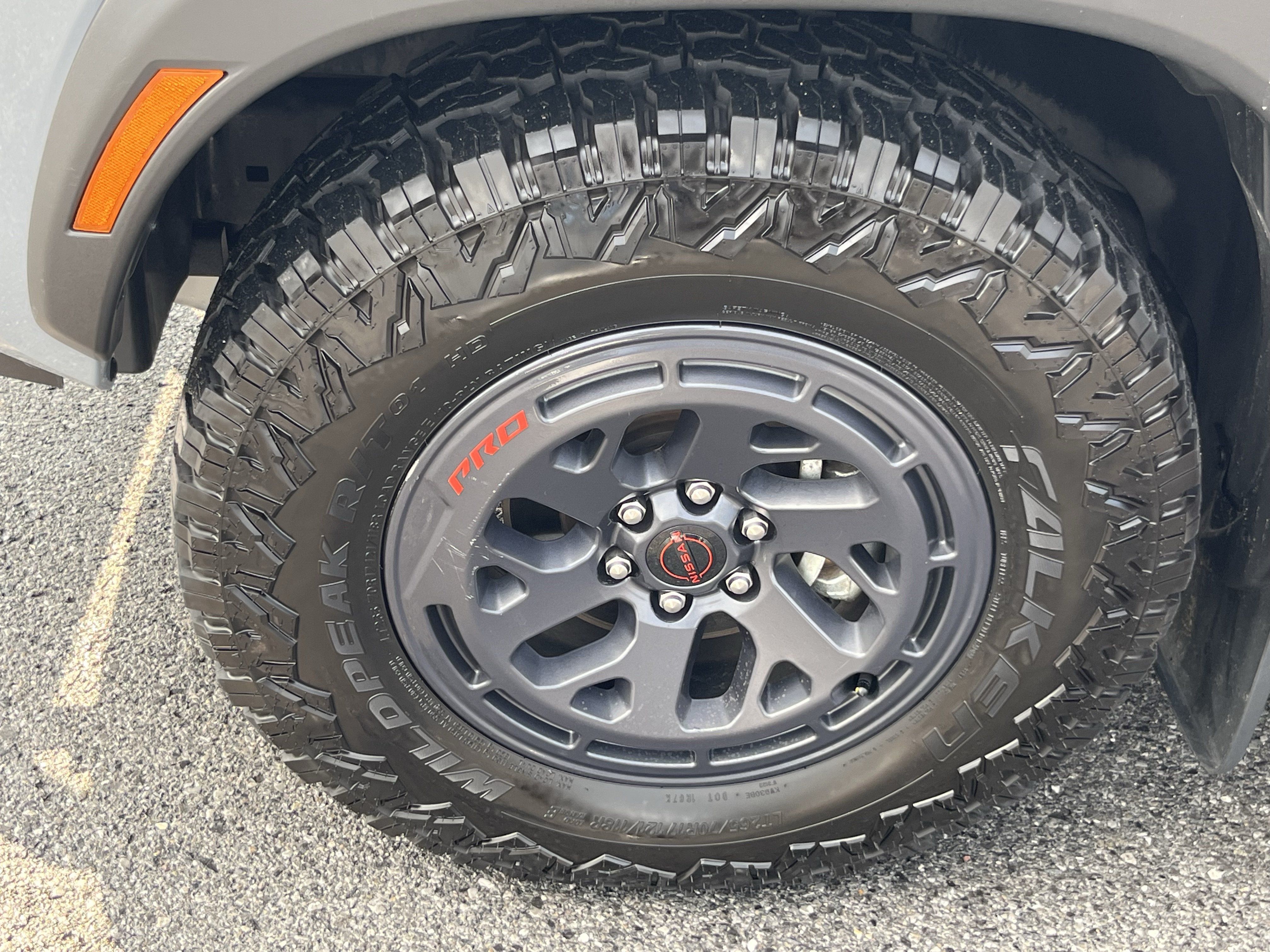 Used 2025 Nissan Frontier PRO-4X AWD/4WD image 13