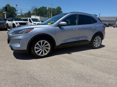 Used 2022 Ford Escape Titanium w/ Titanium Elite Package AWD/4WD image 9