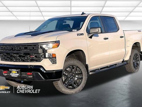 New 2026 Chevrolet Silverado 1500 Custom Trail Boss w/ LPO, Dark Essentials Package AWD/4WD image 2
